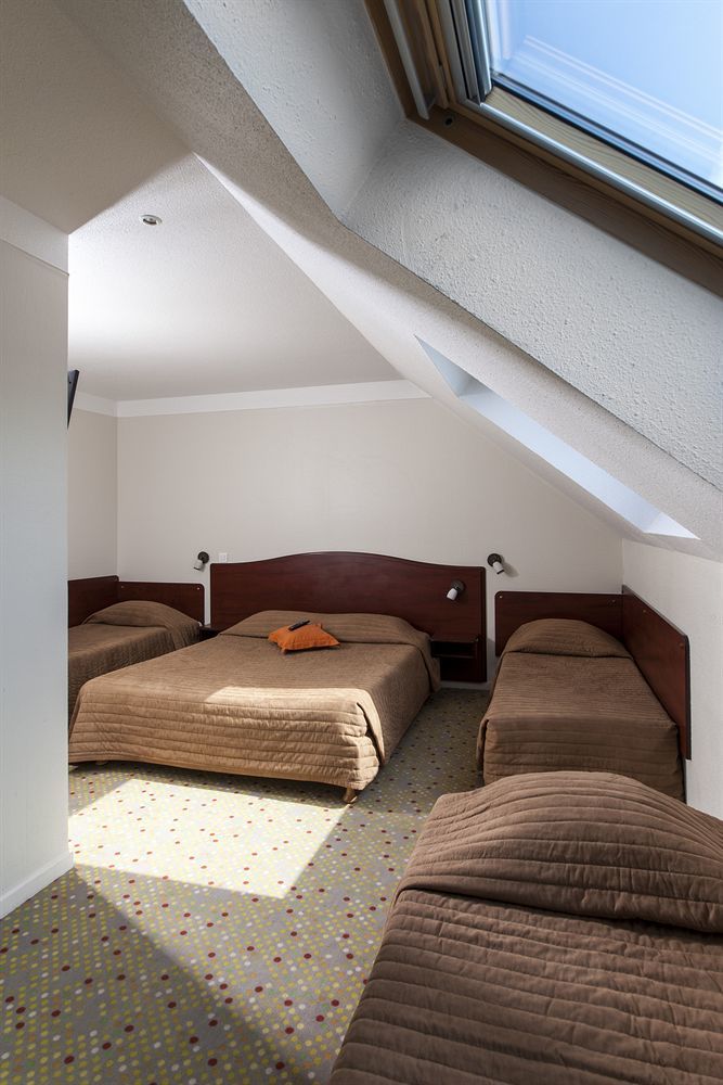 Brit Hotel Арас Екстер'єр фото