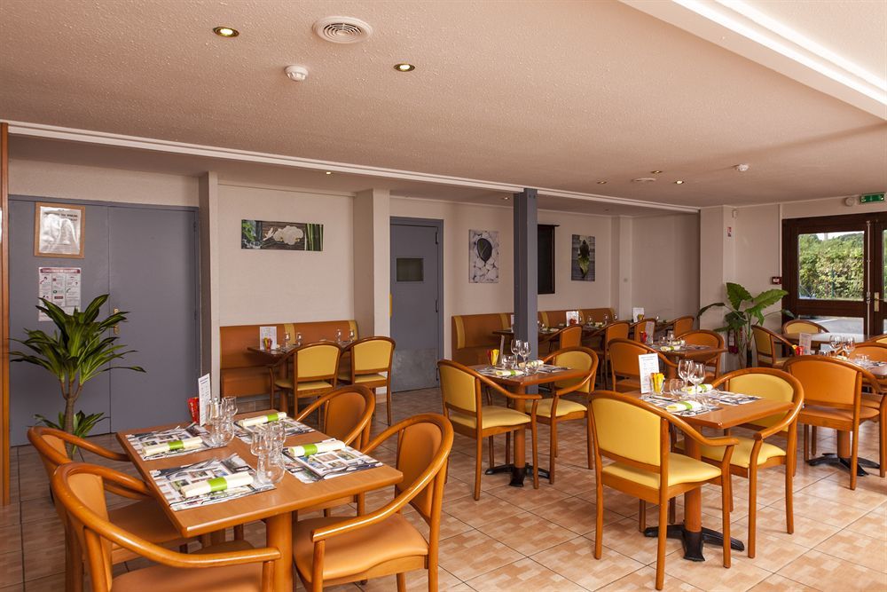 Brit Hotel Арас Екстер'єр фото